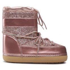 Śniegowce DeeZee. Czerwone trapery i śniegowce DeeZee. Za 131.97 zł.