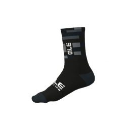 Skarpetki rowerowe Alé Cycling Match Q-Skin. Czarne skarpety ALÉ CYCLING, bez wzorów. W wyprzedaży za 52.99 zł.
