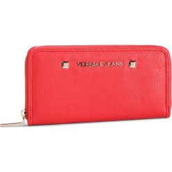 Duży Portfel Damski VERSACE JEANS - E3VTBPA1 70880 500. Czerwone portfele Versace Jeans, bez wzorów, z jeansu. W wyprzedaży za 229.00 zł.