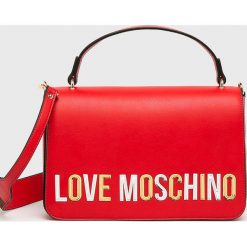 Love Moschino - Torebka. Czerwone torby na ramię Love Moschino, bez wzorów, z materiału, casualowe, na ramię, małe, bez dodatków. W wyprzedaży za 499.90 zł.