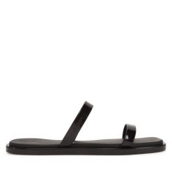 Klapki Calvin Klein. Czarne klapki Calvin Klein, bez wzorów, bez obcasa. Za 189.99 zł.