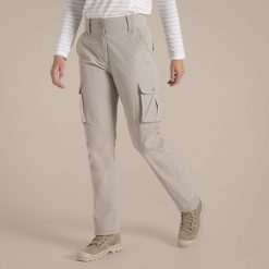 Spodnie trekkingowe damskie Craghoppers NosiLife Jules. Brązowe spodnie sportowe Craghoppers, na lato, bez wzorów, trekkingowe. Za 409.99 zł.