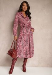 Czerwona Sukienka z Bawełny w Panterkowy Print o Koszulowym Kroju Wiązana w Pasie Inoraelis. Czerwone sukienki Renee, na co dzień, l, bez wzorów, z bawełny, eleganckie, bez kołnierzyka, bez ramiączek, midi, koszulowe. Za 109.99 zł.