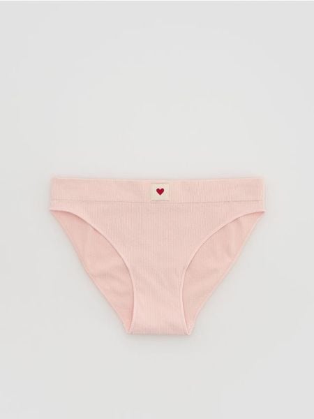 Prążkowane majtki figi - pastelowy róż. Czerwone figi Reserved, l, bez wzorów, prążkowane. Za 29.99 zł.