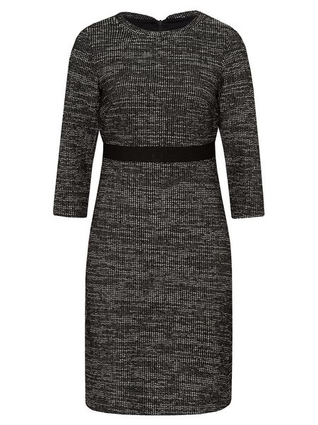 More & More Sukienka w kolorze czarnym rozmiar: onesize. Czarne sukienki More & More, bez wzorów, bez kołnierzyka, bez ramiączek, midi. Za 82.45 zł.