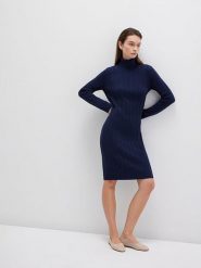 MAVI Sukienka dzianinowa w kolorze granatowym rozmiar: M. Niebieskie sukienki Mavi, m, bez wzorów, z dzianiny, bez kołnierzyka, bez ramiączek, midi. Za 149.95 zł.