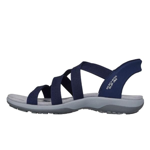 Sandały SKECHERS REGGAE SLIM Niebieski. Niebieskie sandały Skechers, bez wzorów, z tkaniny, bez obcasa, bez zapięcia. Za 279.99 zł.