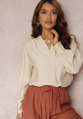 Jasnobeżowa Bluzka z Bufiastymi Rękawami i Trójkątnym Dekoltem Hilko. Brązowe bluzki Renee, s, bez wzorów, z wiskozy, eleganckie, bez kołnierzyka, bez ramiączek. W wyprzedaży za 20.99 zł.
