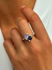 Les Petites Précieuses Pozłacany pierścionek z cyrkonią i ametystem rozmiar: 60. Niebieskie pierścionki Les Petites Précieuses, z ametystem, pozłacane. Za 173.99 zł.