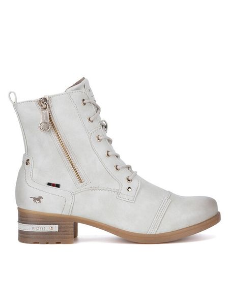 Mustang Trzewiki 1229-513 Biały. Białe botki Mustang, bez wzorów, z materiału, bez obcasa, na płaskiej podeszwie, bez zapięcia. Za 359.99 zł.