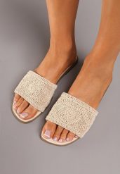Beżowe Plecione Klapki na Płaskiej Podeszwie w Stylu Boho Evielle. Brązowe klapki Renee, bez wzorów, bez obcasa, na płaskiej podeszwie. Za 49.99 zł.