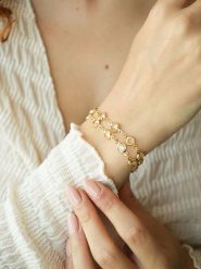 Pierres delicates Pozłacana bransoletka z kryształami rozmiar: onesize. Żółte bransoletki Pierres delicates, z kryształem, pozłacane. Za 34.99 zł.