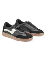 Inselhauptstadt Sneakersy w kolorze czarnym rozmiar: 36. Czarne trampki Inselhauptstadt, bez wzorów, bez zapięcia. Za 83.62 zł.