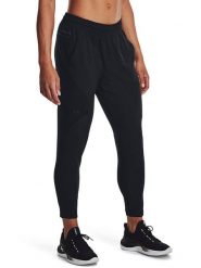 Under Armour Spodnie funkcyjne w kolorze czarnym rozmiar: XS. Czarne spodnie dresowe Under Armour, xs, bez wzorów. Za 204.95 zł.