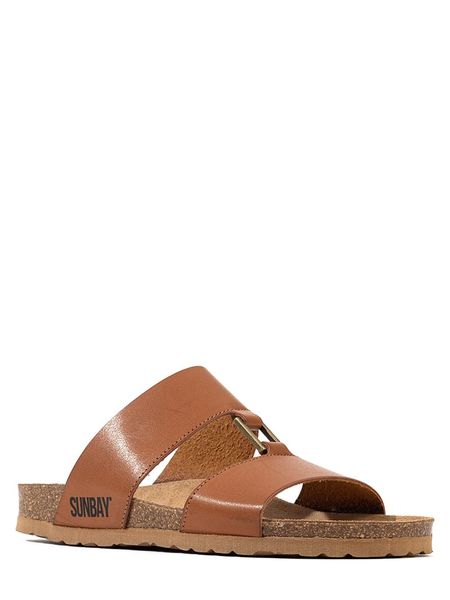 Sunbay Klapki "Vero" w kolorze jasnobrązowym rozmiar: 38. Brązowe klapki Sunbay, bez wzorów, z otwartym noskiem, bez obcasa. Za 139.95 zł.