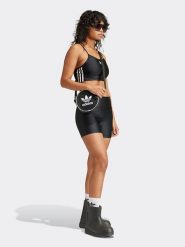 Adidas Szorty w kolorze czarnym rozmiar: M. Czarne szorty Adidas, bez wzorów. Za 122.67 zł.
