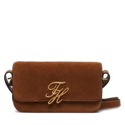 Torebka Tommy Hilfiger. Brązowe listonoszki TOMMY HILFIGER, bez wzorów, bez dodatków. Za 849.99 zł.