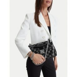 Torebka Nine West. Czarne torebki klasyczne Nine West, bez wzorów, bez dodatków. Za 329.99 zł.