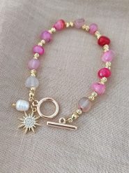 Nakkash Pozłacana bransoletka z kamieniami szlachetnymi rozmiar: onesize. Różowe bransoletki Nakkash, z agatem, pozłacane. Za 39.99 zł.