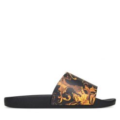 Klapki Versace Jeans Couture. Czarne klapki Versace Jeans Couture, bez wzorów, z jeansu, bez obcasa. Za 309.99 zł.