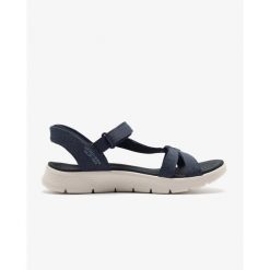 Sandały damskie Skechers Go Walk Flex. Niebieskie sandały Skechers, bez wzorów, z materiału, sportowe, bez obcasa, na obcasie, bez zapięcia. Za 296.50 zł.