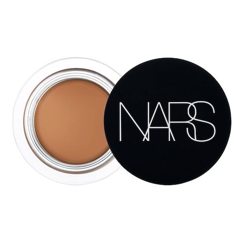 Nars - Soft Matte Complete Concealer - Korektor Cieni Pod Oczami - Amande (6,2 g) - Dla Kobiet. Korektory NARS. Za 133.00 zł.
