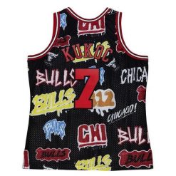 Koszulka NBA Chicago Bulls 1997 Toni Kukoc. Czarne bluzki Mitchell & Ness, bez wzorów, sportowe, bez kołnierzyka, bez ramiączek. Za 585.60 zł.