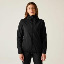 Damski mrożony wodoodporny, oddychający, wiatroszczelny softshell. Czarne kurtki sportowe Dare 2b, bez wzorów, z softshellu, bez kaptura, trekkingowe. Za 199.99 zł.