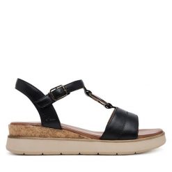 Sandały Tamaris. Czarne sandały Tamaris, bez wzorów, bez obcasa, na koturnie, bez zapięcia. Za 339.99 zł.
