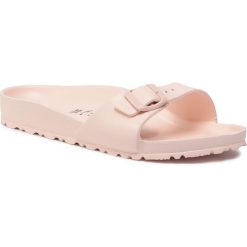 Klapki BIRKENSTOCK - Madrid 1014565 Rose. Czerwone klapki Birkenstock, bez wzorów, z tworzywa sztucznego, bez obcasa. Za 109.00 zł.