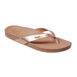 Japonki plażowe damskie REEF Cushion Cloud. Czerwone klapki Reef, bez wzorów, bez obcasa. Za 159.99 zł.