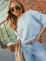 Milan Kiss Sweter w kolorze błękitnym rozmiar: S. Niebieskie swetry Milan Kiss, s, bez wzorów, z bawełny, bez ramiączek. Za 126.99 zł.