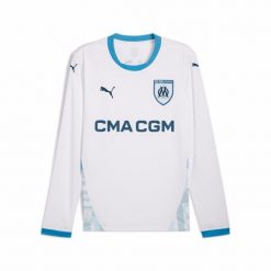Koszulka domowa z długim rękawem OM 2024/25. Białe bluzki Puma, bez wzorów, eleganckie, bez kołnierzyka, bez ramiączek. W wyprzedaży za 267.00 zł.
