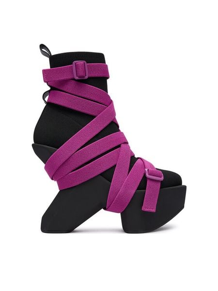 United Nude Botki Boulder Bond Boot 11022999117 Czarny. Czarne botki United Nude, bez wzorów, z materiału, bez obcasa, na słupku, bez zapięcia. Za 1,889.00 zł.