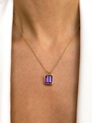 Les Petites Précieuses Pozłacany naszyjnik z zawieszką - dł. 40 cm rozmiar: onesize. Różowe naszyjniki Les Petites Précieuses, z ametystem, pozłacane. Za 358.48 zł.