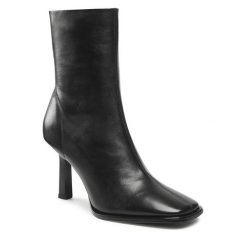 Botki GINO ROSSI. Czarne botki Gino Rossi, bez wzorów, bez obcasa, na szpilce, bez zapięcia. Za 268.99 zł.