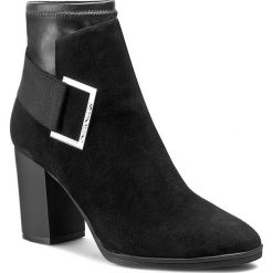 Botki CALVIN KLEIN - Ettore E2986 Black. Czarne botki Calvin Klein, z aplikacjami, z materiału, bez obcasa, na obcasie, bez zapięcia. W wyprzedaży za 489.00 zł.