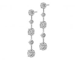 Kolczyki z białego złota z brylantami - 0,75 ct - próba 750. Białe kolczyki Apart, z brylantem, złote. Za 9,990.00 zł.
