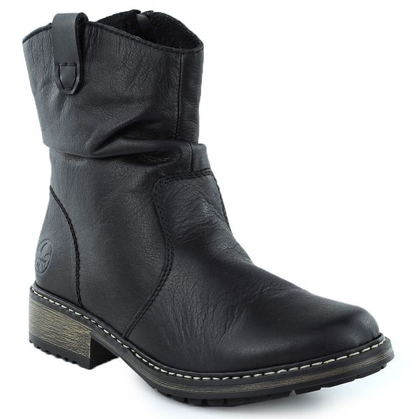 Skórzane botki damskie marszczone czarne Rieker Z6883-00. Czarne botki Rieker, bez wzorów, ze skóry, bez obcasa, bez zapięcia. Za 399.00 zł.