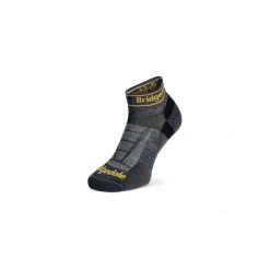 Skarpety do biegania Bridgedale Ultra LT T2 Merino Sport Low. Szare skarpety Bridgedale, bez wzorów. Za 92.73 zł.