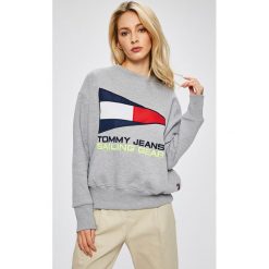 Tommy Jeans - Bluza. Szare bluzy sportowe Tommy Jeans, l, z nadrukiem, z bawełny, bez kaptura. Za 599.90 zł.