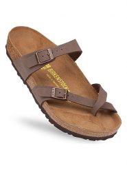Birkenstock Japonki w kolorze brązowym rozmiar: 41. Brązowe klapki Birkenstock, bez wzorów, z otwartym noskiem, bez obcasa. Za 360.17 zł.
