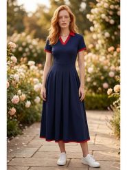 SOULSHAE Sukienka w kolorze granatowym rozmiar: L/XL. Niebieskie sukienki SOULSHAE, l, bez wzorów, bez kołnierzyka, bez ramiączek, maxi, rozkloszowane. Za 172.95 zł.