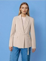 Marynarka z domieszką wiskozy - beżowy. Brązowe marynarki i żakiety Sinsay, l, bez wzorów, z wiskozy. Za 79.99 zł.