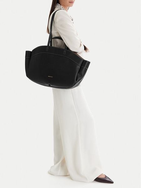 GINO ROSSI Torebka C-LDA8548 Czarny. Czarne shopper Gino Rossi, bez wzorów, z materiału, bez dodatków. Za 279.99 zł.