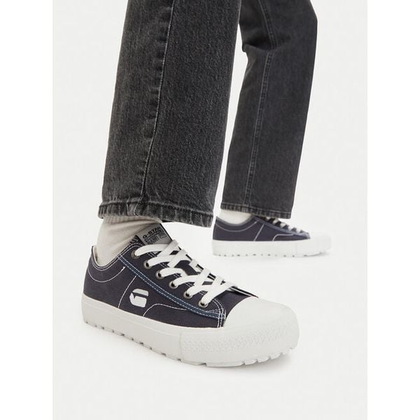 Trampki G-Star. Niebieskie trampki G-Star, bez wzorów, bez zapięcia. Za 179.99 zł.