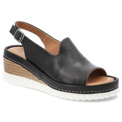 Sandały damskie Artiker, ze skóry naturalnej na koturnie na sprzączkę lekkie i wygodne, czarne, 56C0923. Czarne sandały Artiker, bez wzorów, ze skóry, eleganckie, z otwartym noskiem, bez obcasa, na koturnie, bez zapięcia. Za 189.00 zł.