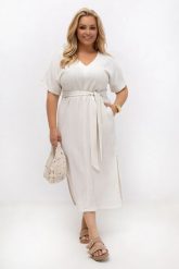 Sukienka kimonowa ecru Mila z paskiem | 100% wiskoza | PLUS SIZE OVERSIZE LATO. Sukienki Moda Size Plus Iwanek, do pracy, na lato, l, bez wzorów, z elastanu, biznesowe, bez kołnierzyka, plus size, bez ramiączek, maxi, dopasowane. Za 299.90 zł.