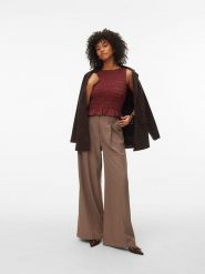 Vero Moda Top w kolorze bordowym rozmiar: XL. Czerwone topy Vero Moda, xl, bez wzorów, bez kołnierzyka, bez ramiączek. Za 83.42 zł.