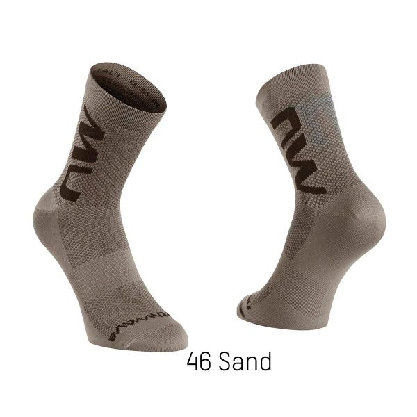 Skarpety rowerowe NORTHWAVE Extreme Air Mid Sock. Żółte skarpety Northwave, w ażurowe wzory, z dzianiny. Za 121.00 zł.